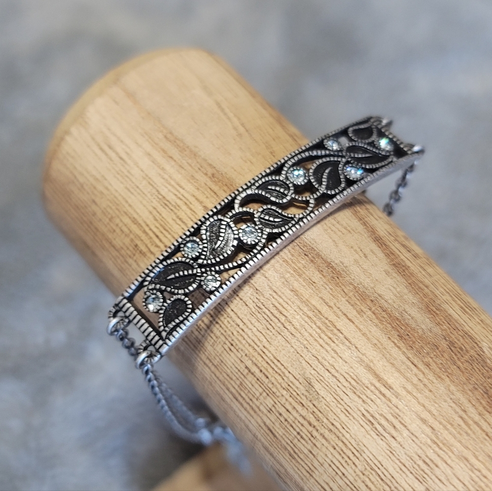 SILVER Filigree Crystal Bar Bracelet